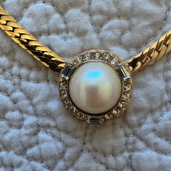 Vintage 80’s Nina Ricci pearl choker necklace and earring set stamped - Picture 2 of 6